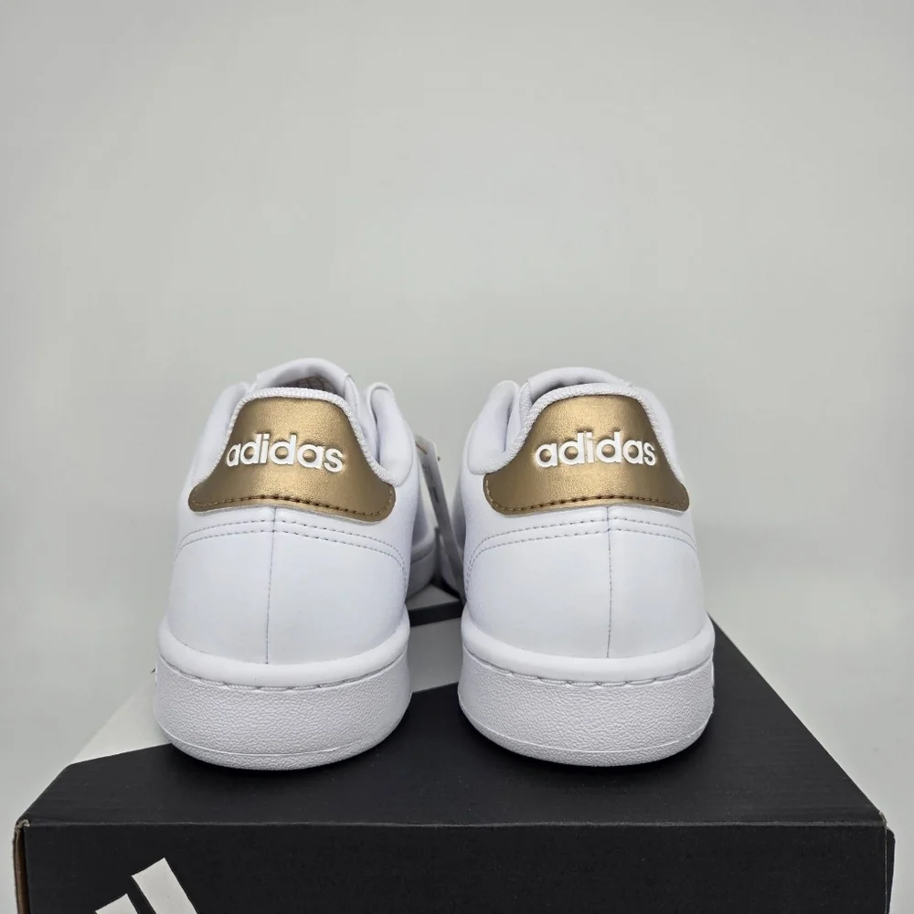 Adidas Women's Advantage 'White Copper Metallic' Shoes Size 9.5 New